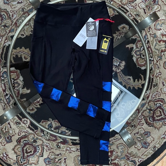 Gottex Pants - X by Gottex Capri Leggings Phone Pockets NWT - XS